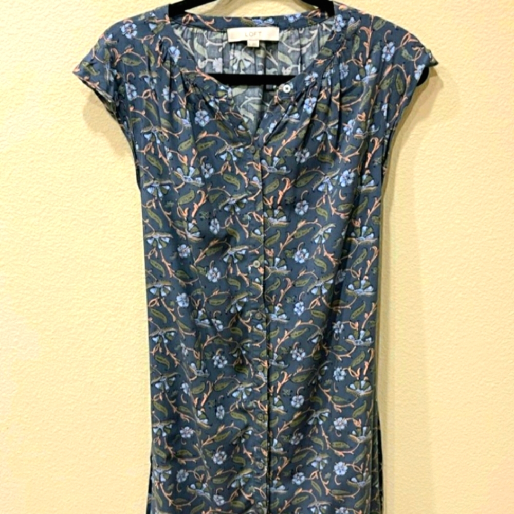 Dress with cap sleeves and pockets